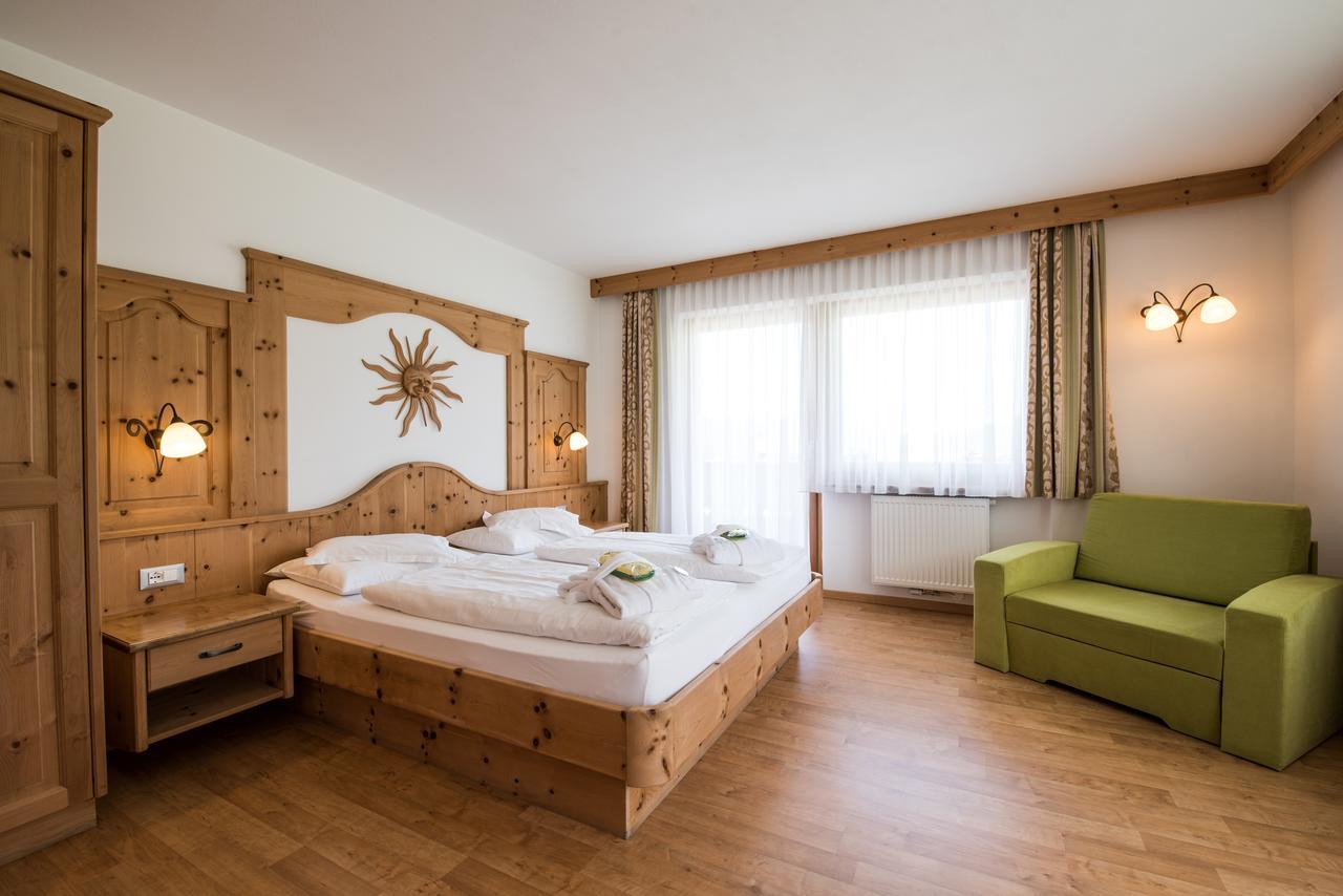 Garni Hotel Bel Vert Selva di Val Gardena Exterior foto