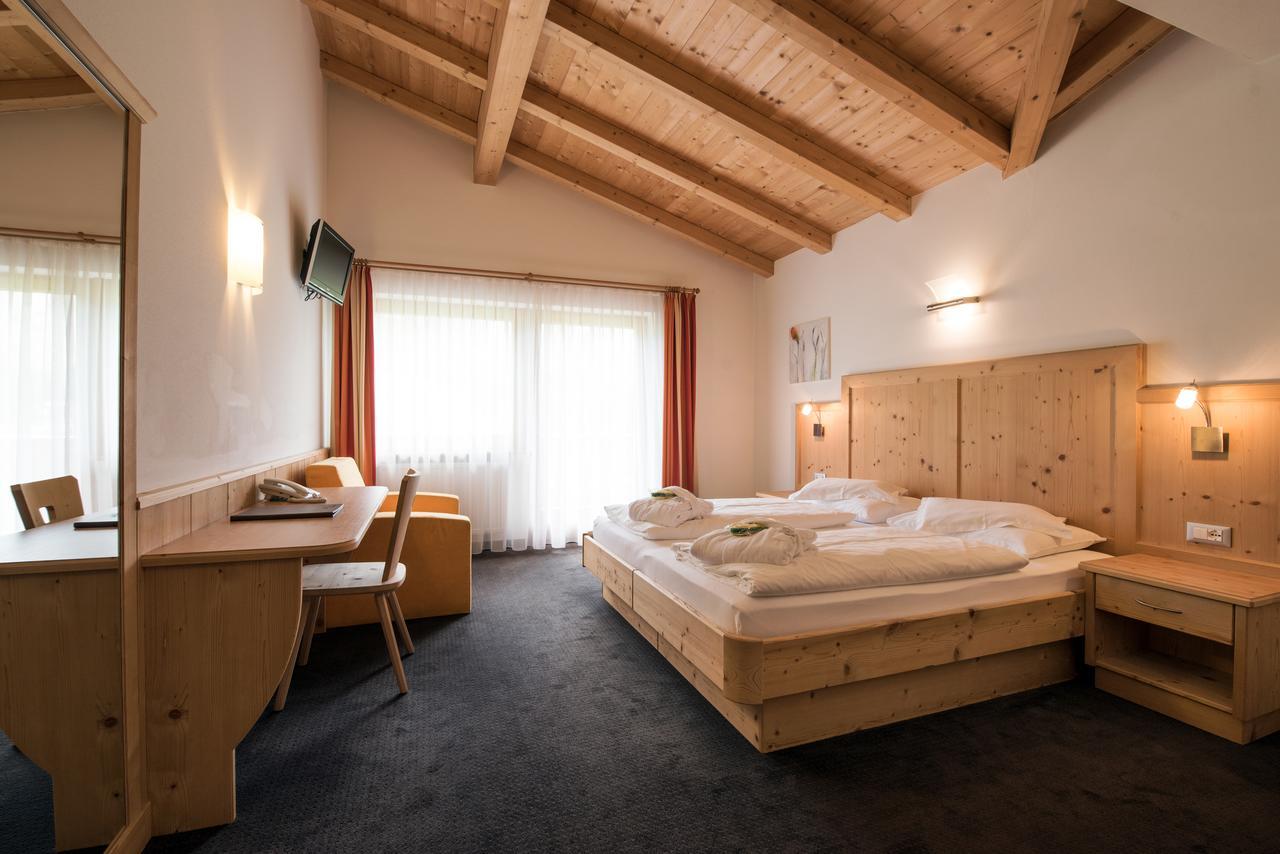 Garni Hotel Bel Vert Selva di Val Gardena Exterior foto